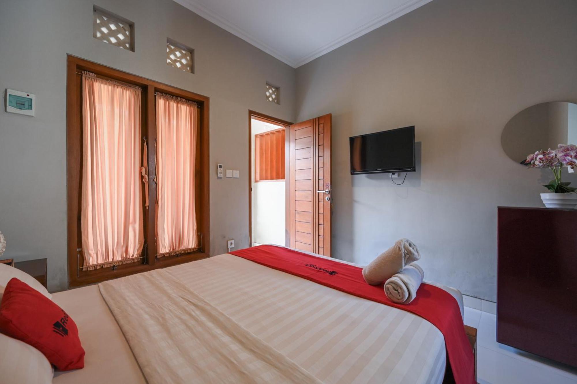 RedDoorz near Mertasari Beach 2 Pesanggaran Exterior foto