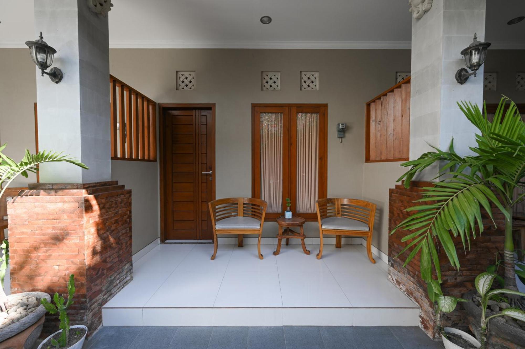 RedDoorz near Mertasari Beach 2 Pesanggaran Exterior foto