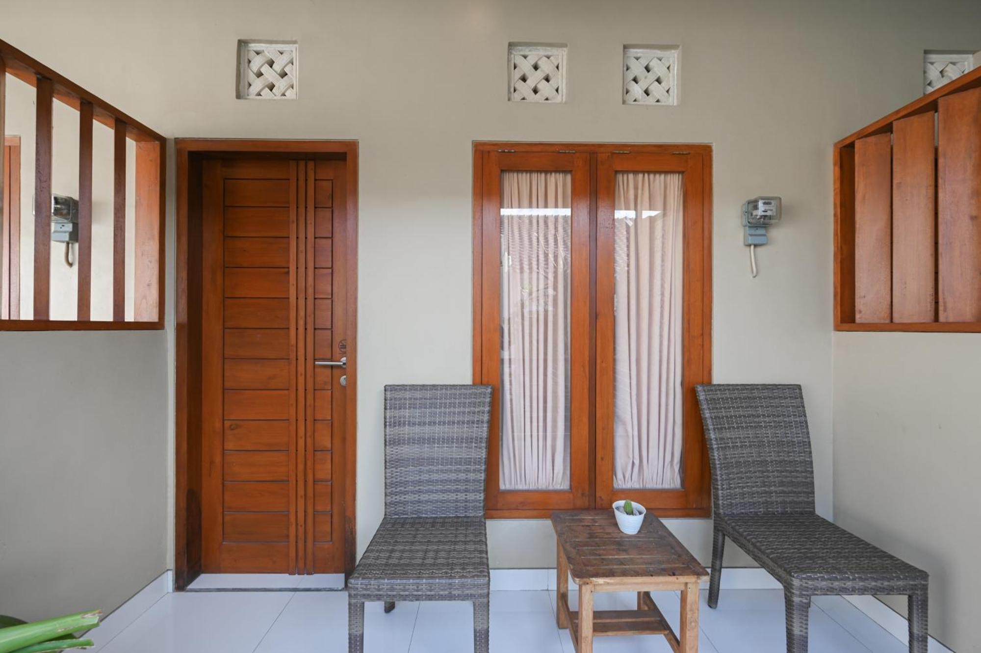 RedDoorz near Mertasari Beach 2 Pesanggaran Exterior foto