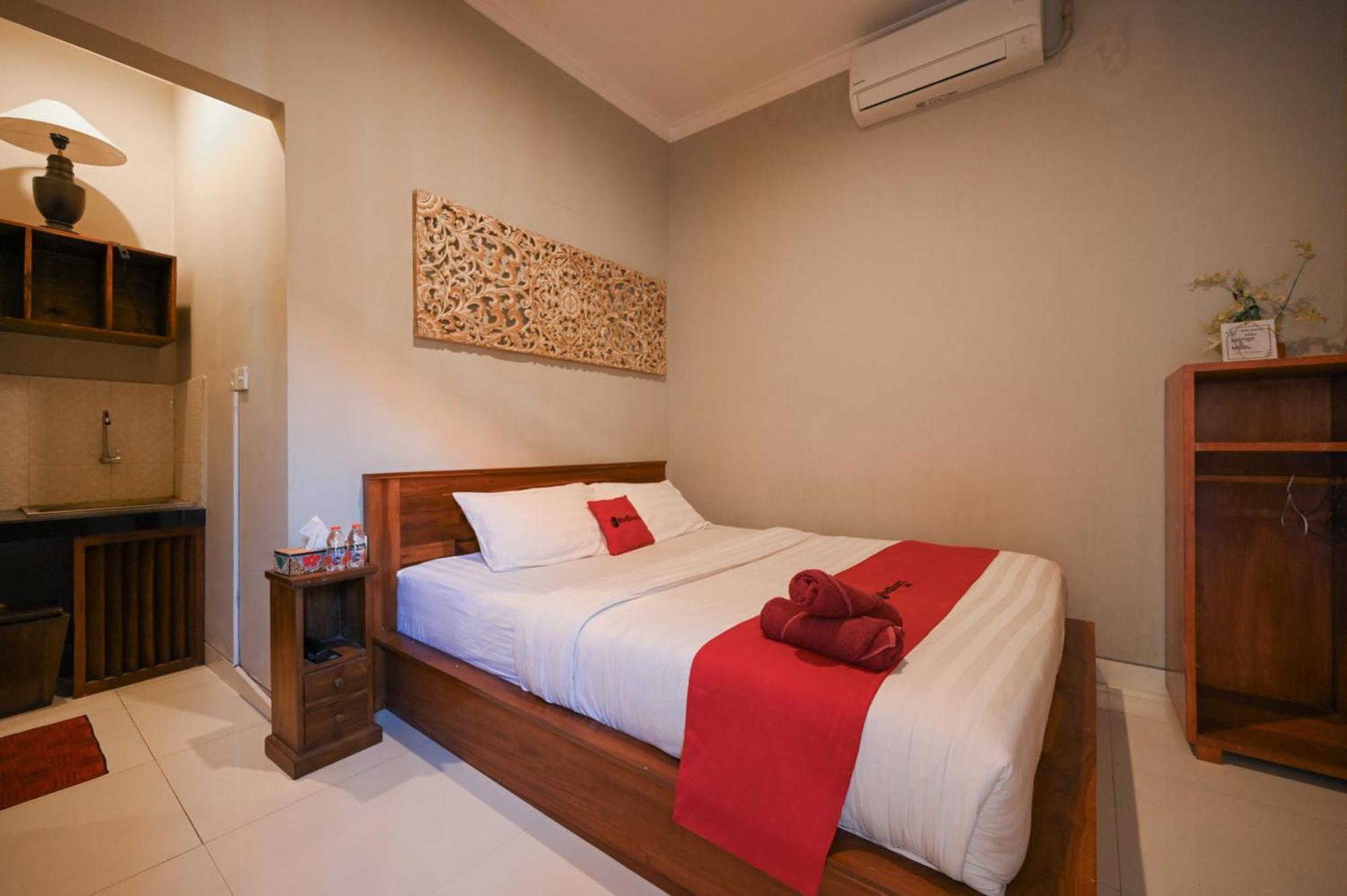 RedDoorz near Mertasari Beach 2 Pesanggaran Exterior foto