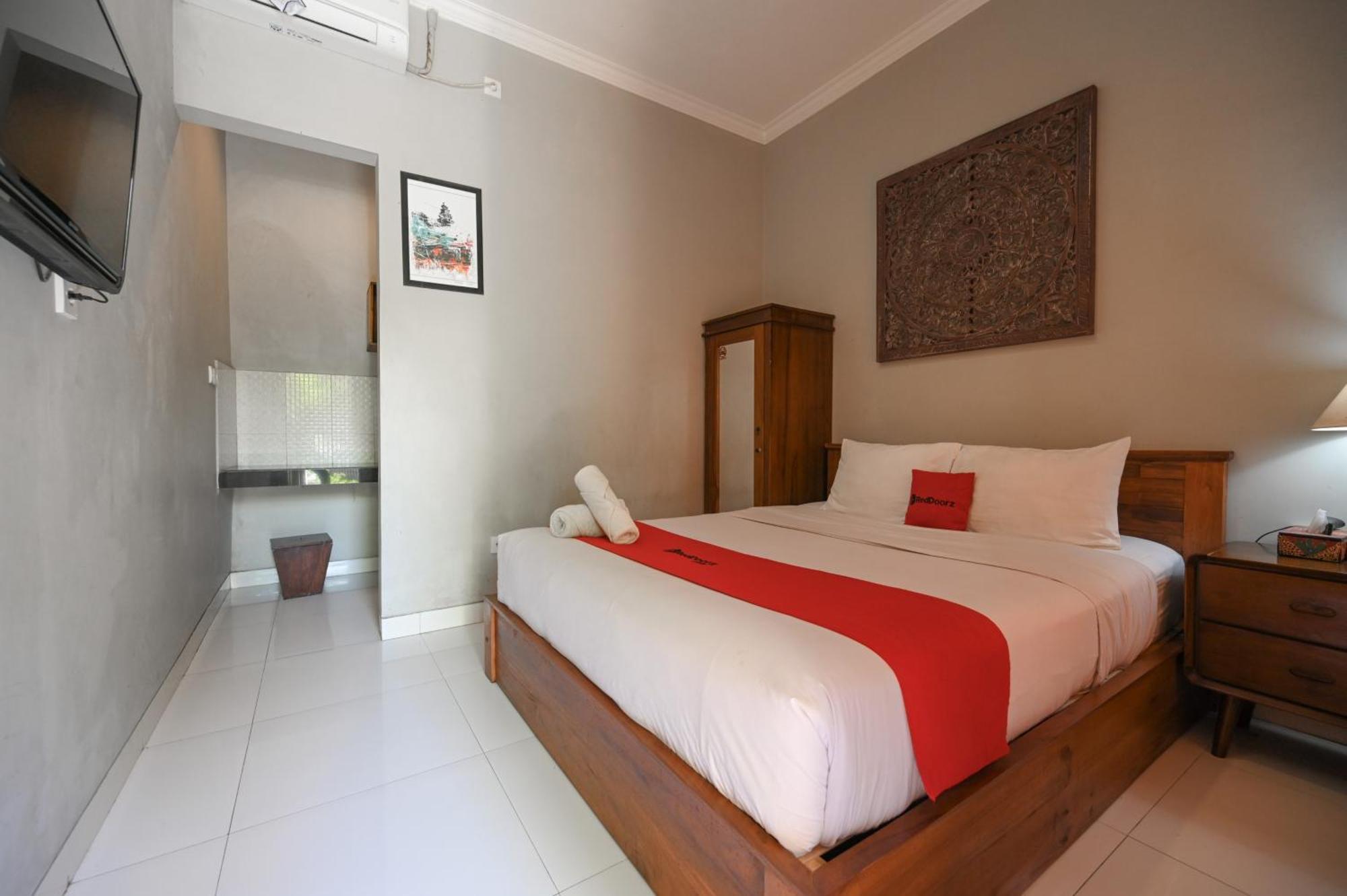 RedDoorz near Mertasari Beach 2 Pesanggaran Exterior foto
